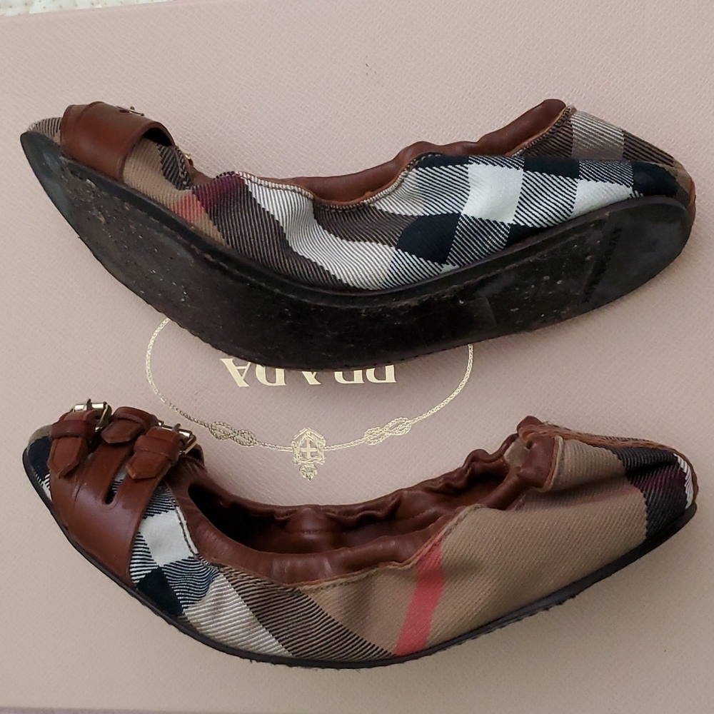 Burberry ballet flat shoes nova check plaid buckled Leather 36 6 - Picture 6 of 9